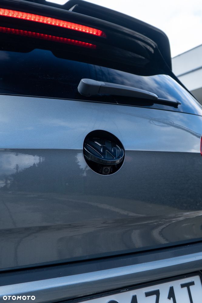Volkswagen Golf - 12