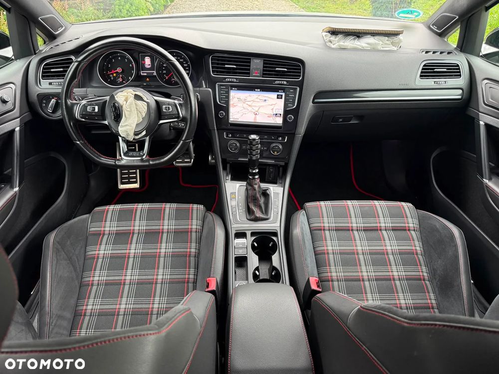 Volkswagen Golf GTI Performance BlueMotion Technology DSG - 7