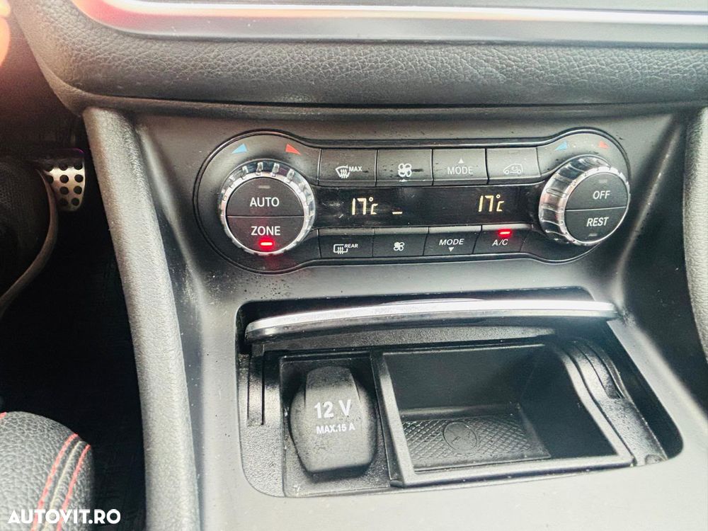 Mercedes-Benz GLA 220 4MATIC - 6