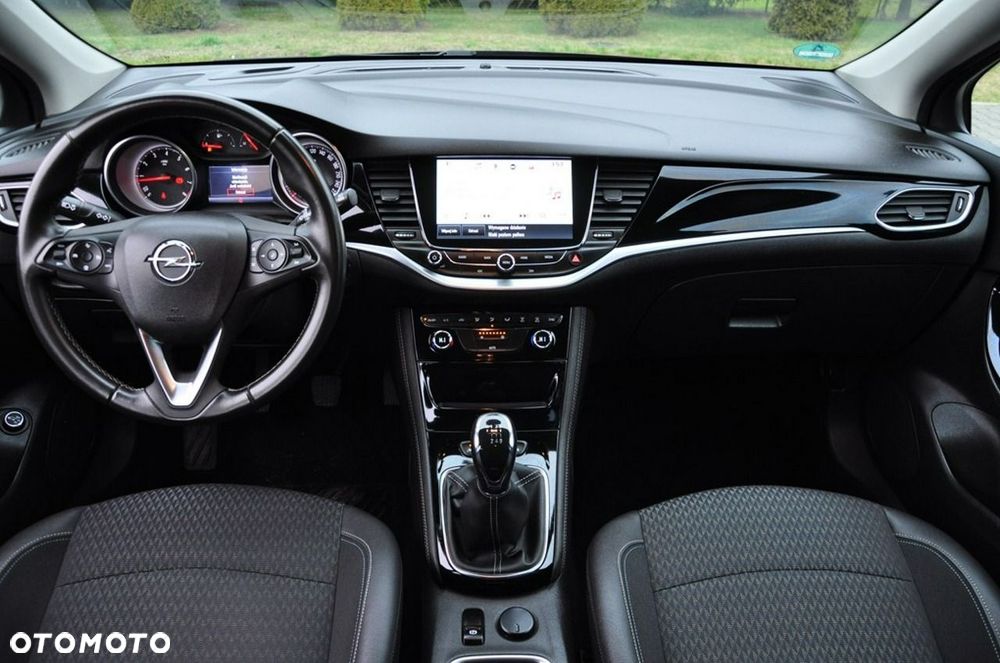 Opel Astra - 32