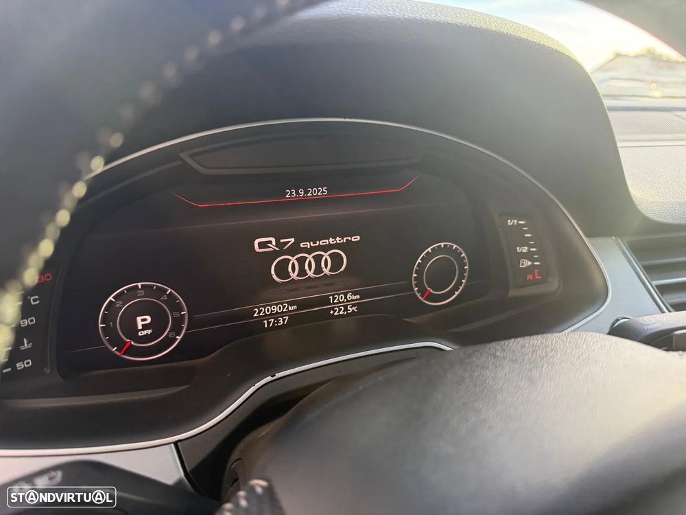 Audi Q7 3.0 TDI quattro S-line Tiptronic - 17