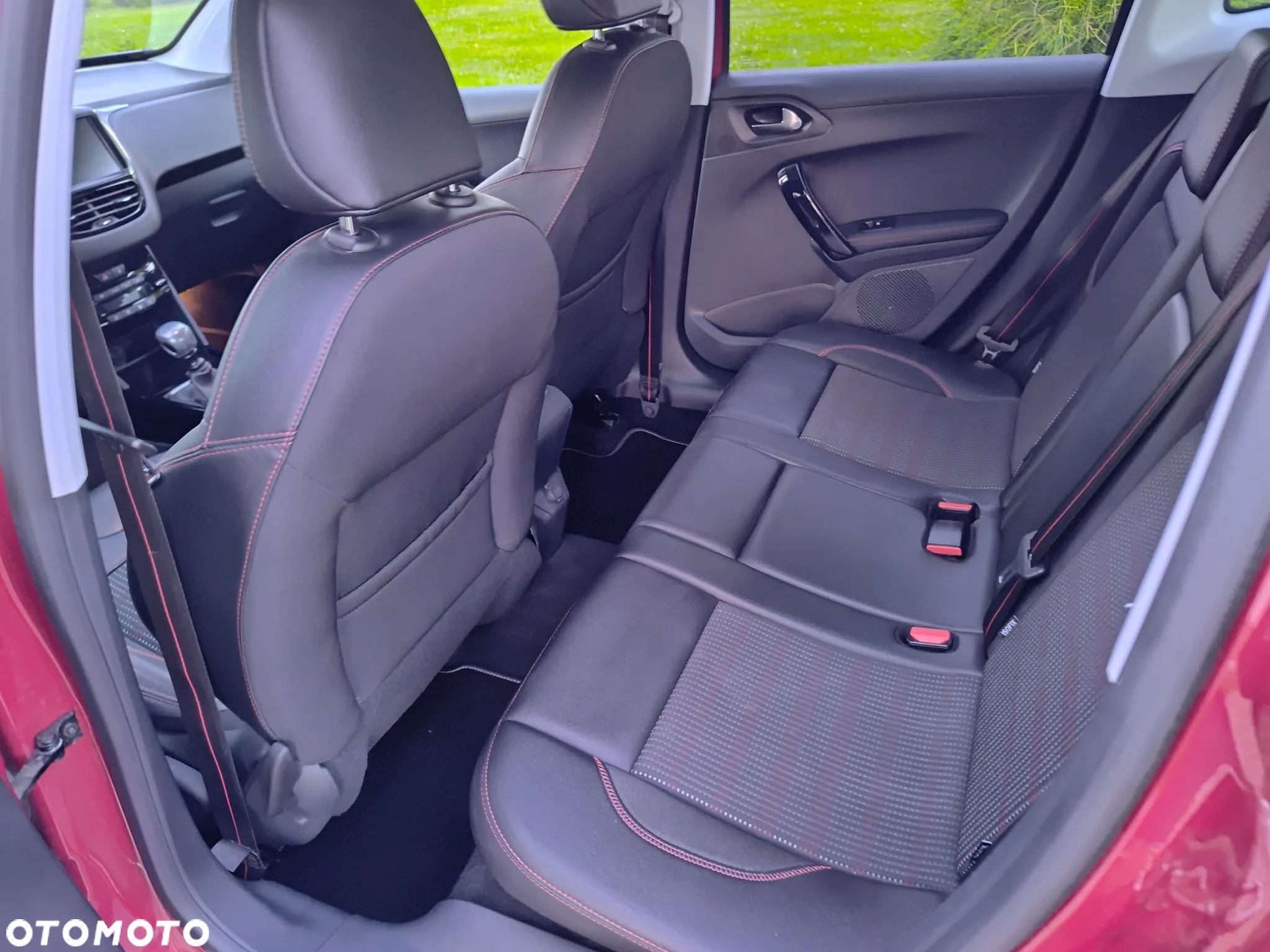 Peugeot 2008 BlueHDi FAP 120 STOP & START GT-Line Edition - 18
