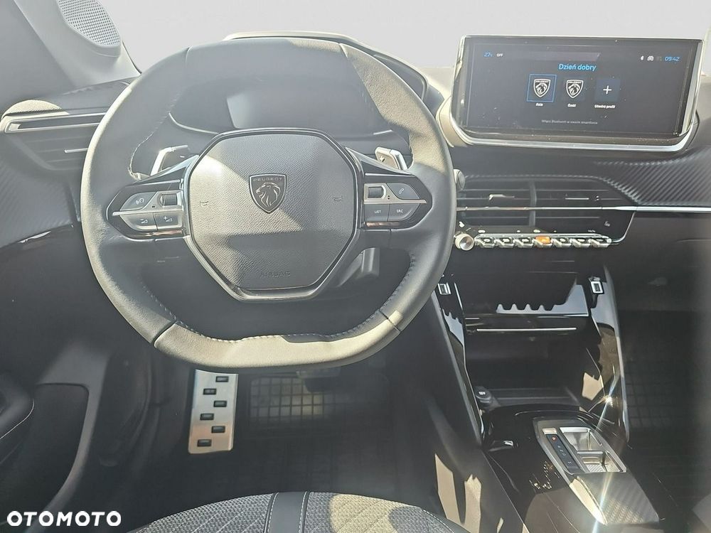 Peugeot 208 - 9
