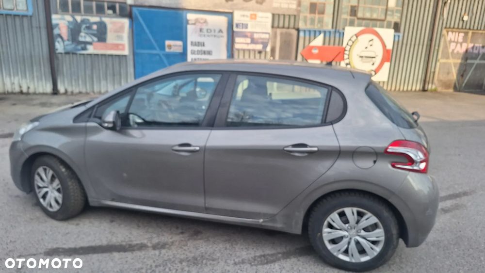 Peugeot 208 82 VTI Active - 13