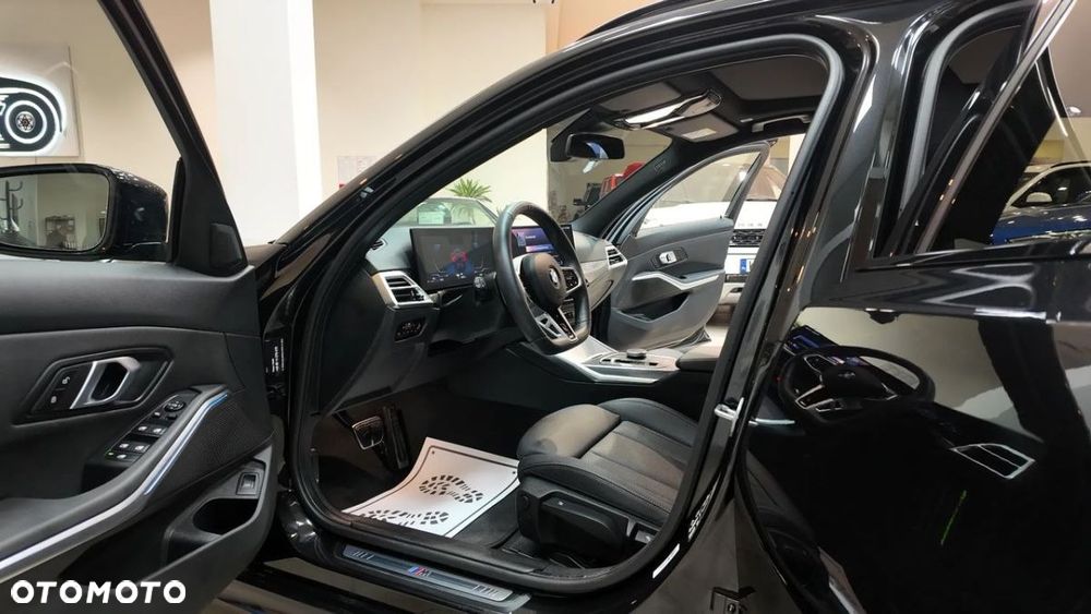 BMW Seria 3 320d xDrive M Sport - 21
