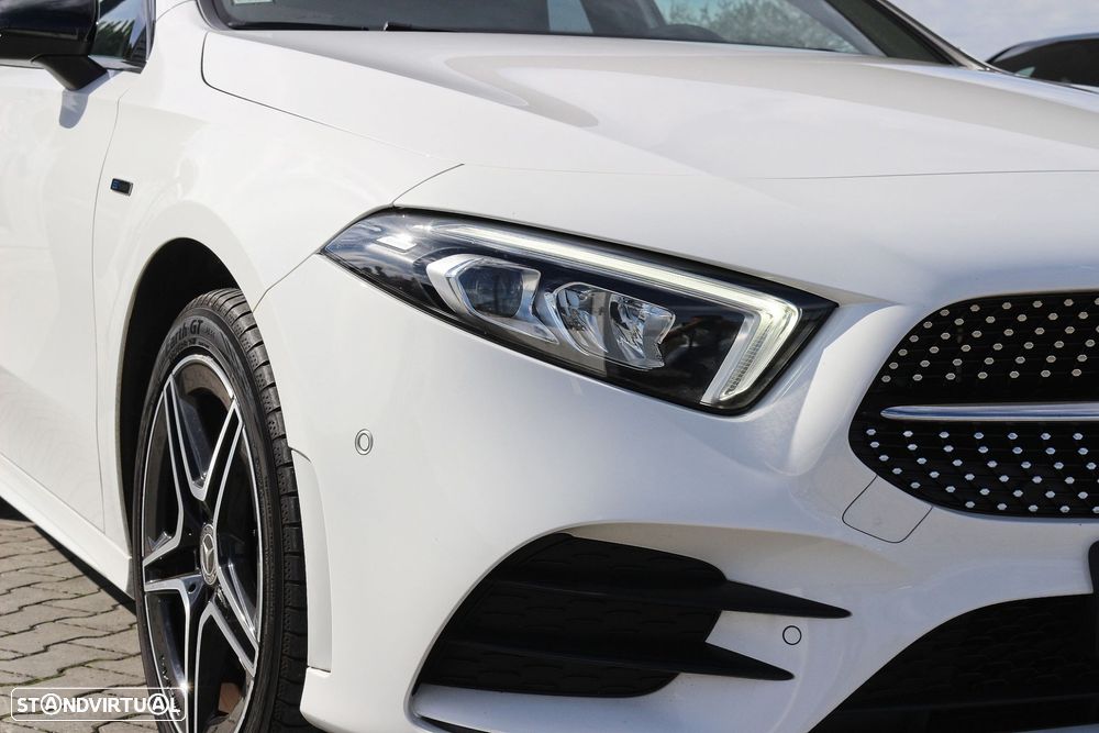 Mercedes-Benz A 250 e AMG Line - 7