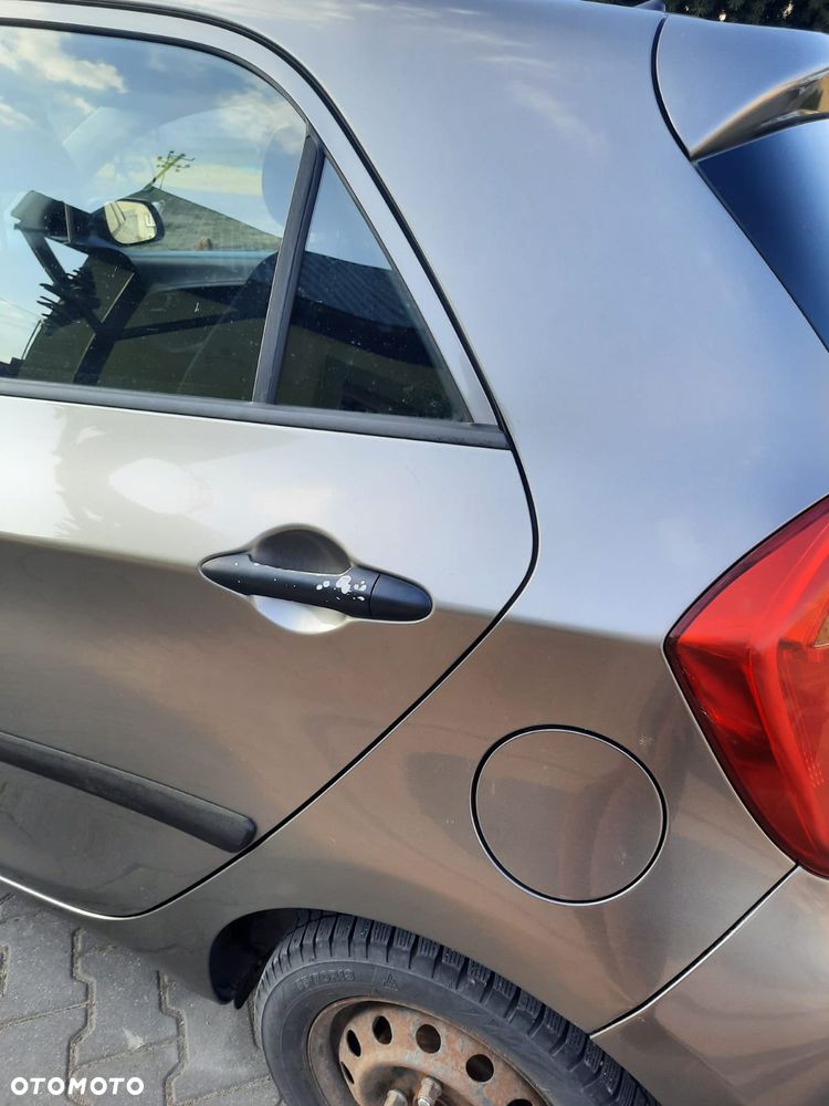 Kia Picanto 1.0 L - 3