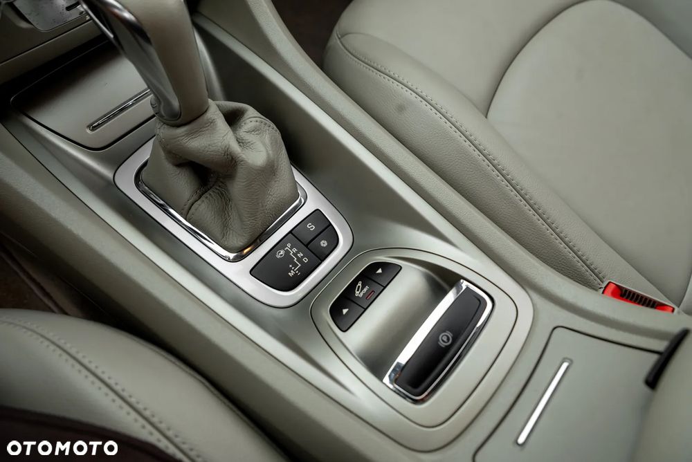 Citroën C5 V6 HDi 240 Biturbo FAP Exclusive - 37