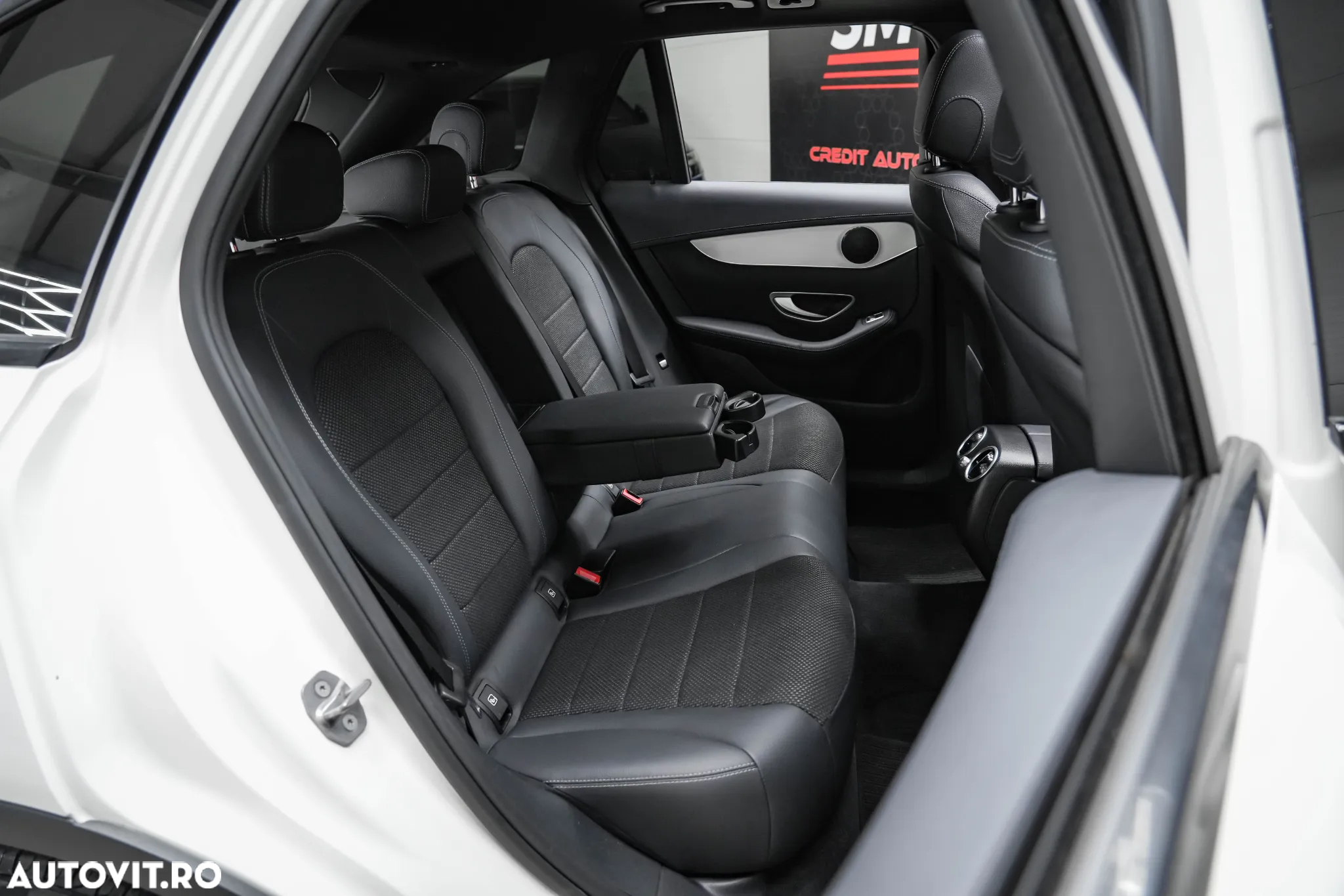 Mercedes-Benz GLC 250 d 4Matic 9G-TRONIC - 11