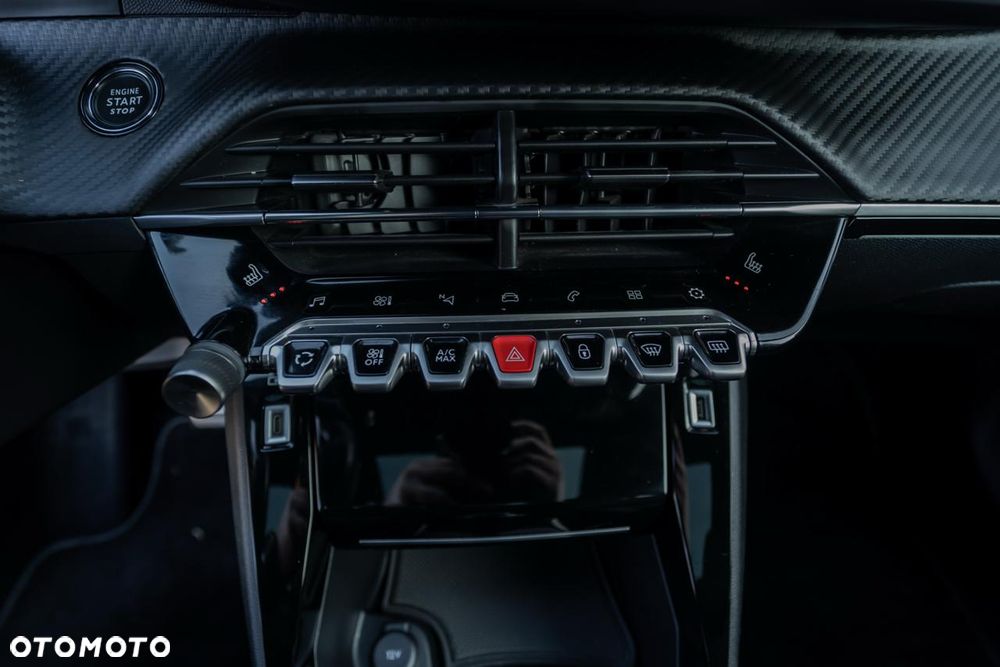 Peugeot 2008 BlueHDi 130 EAT8 GT Pack - 24