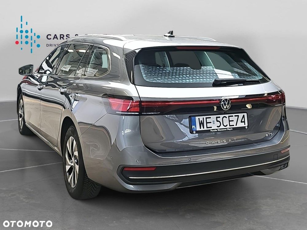 Volkswagen Passat - 27
