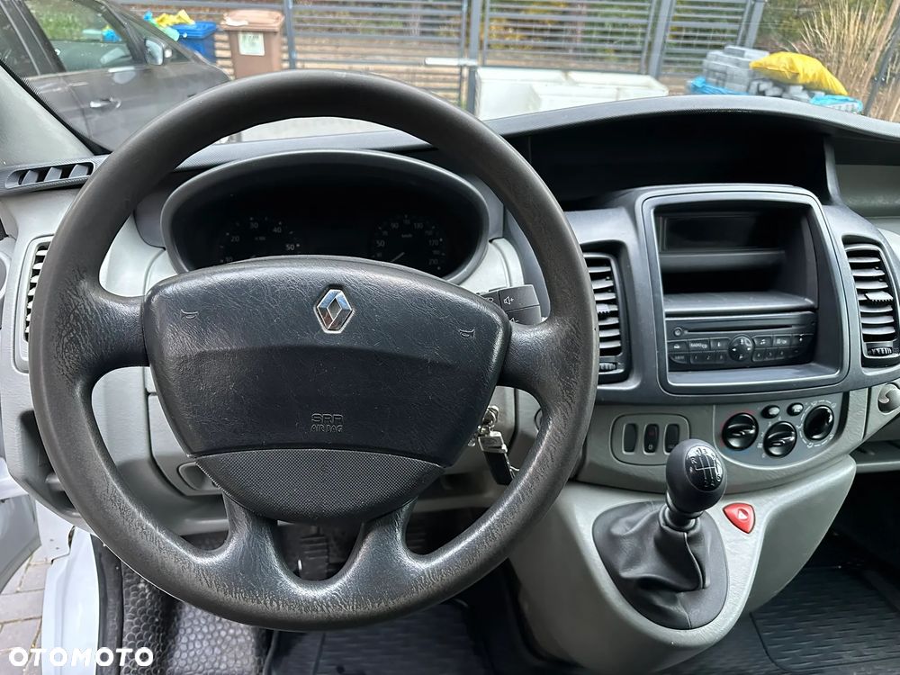 Renault Trafic - 10