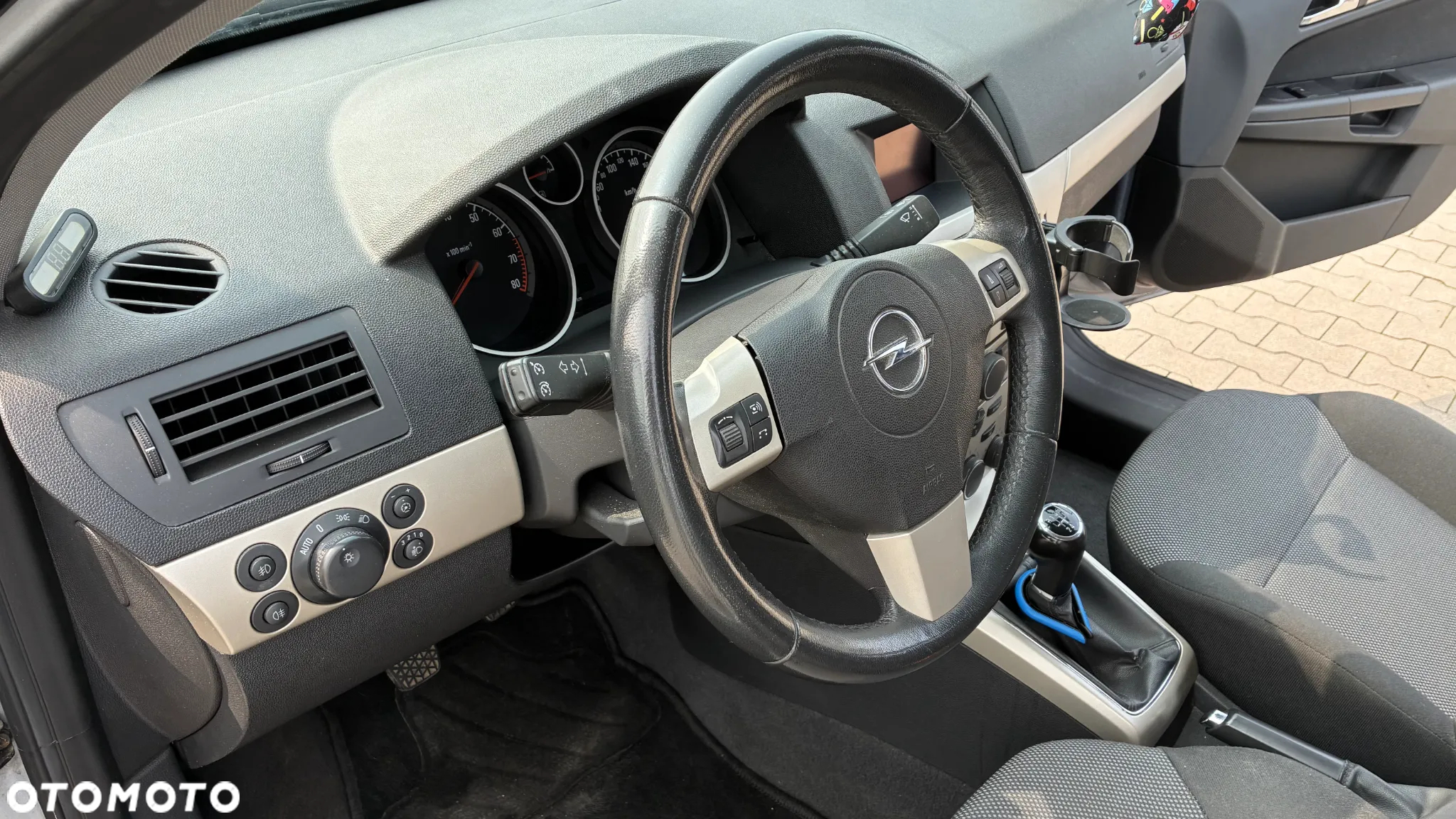 Opel Astra III 1.6 Enjoy - 10