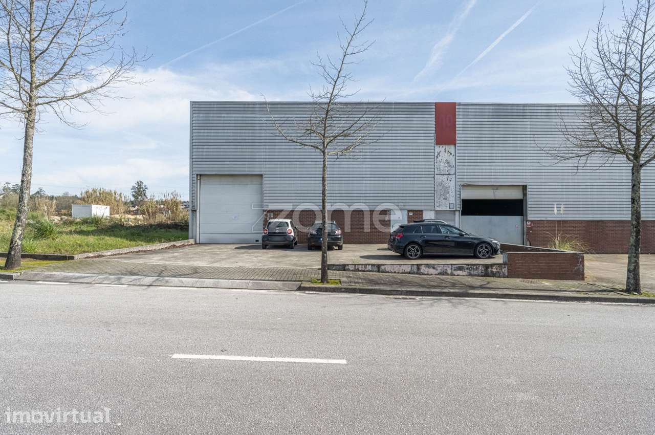 Armazém com 990 m2, Castêlo da Maia - Grande imagem: 3/60