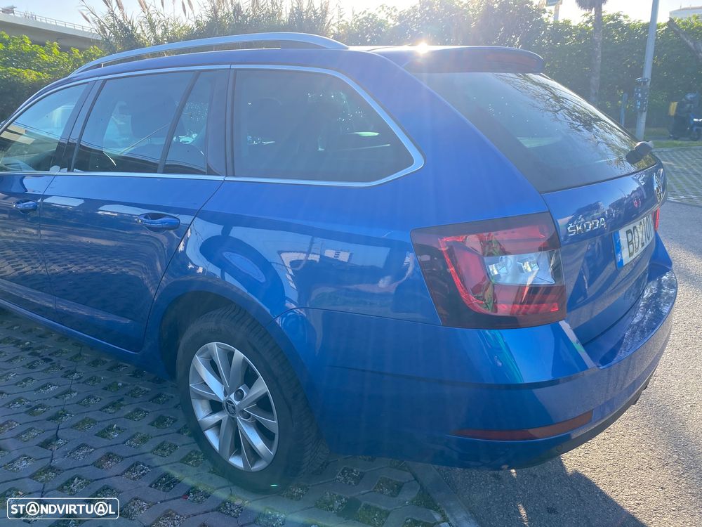 Skoda Octavia Break 1.6 TDI DSG Premium Edition - 4