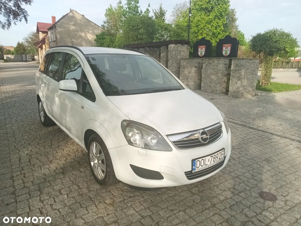 Opel Zafira 1.6 Cosmo - 2