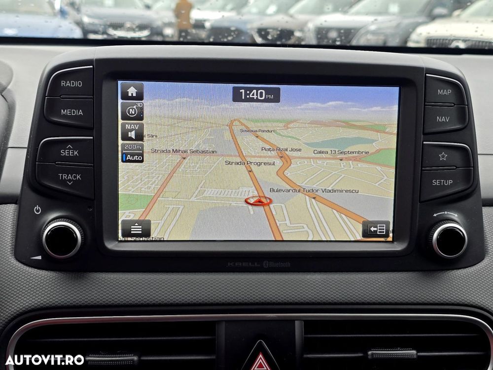 Hyundai KONA - 21