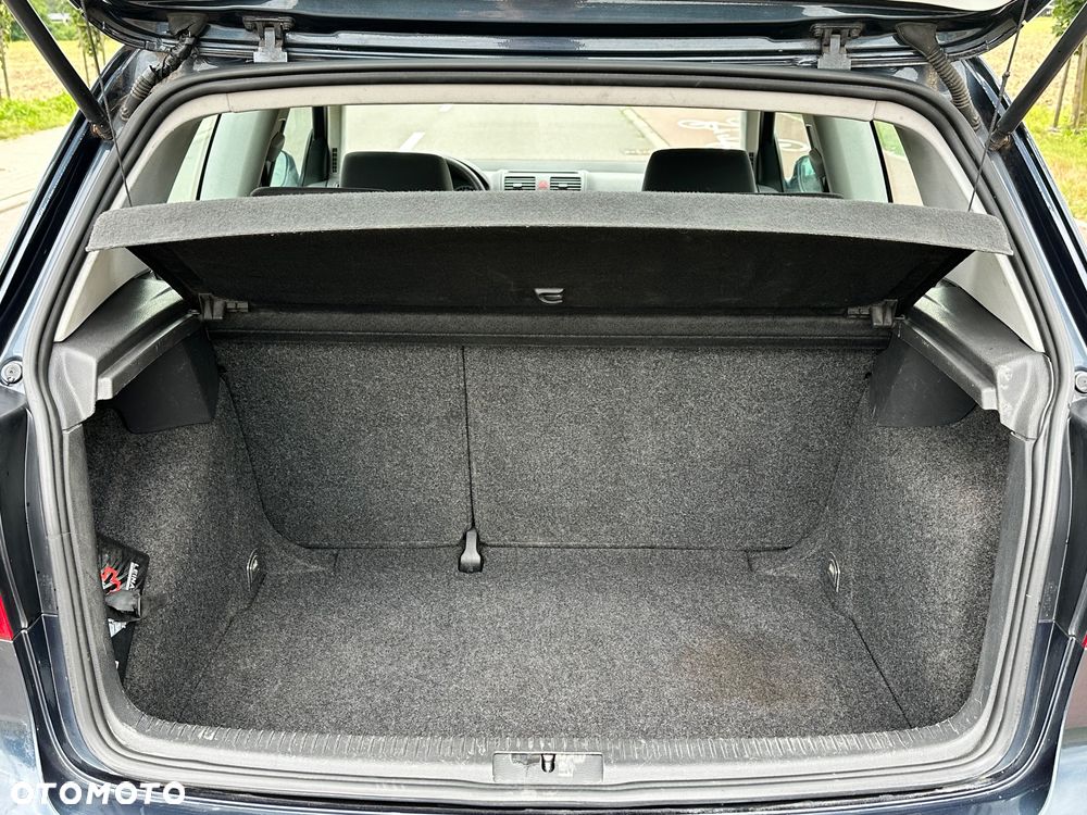 Volkswagen Golf 1.9 TDI Goal - 32