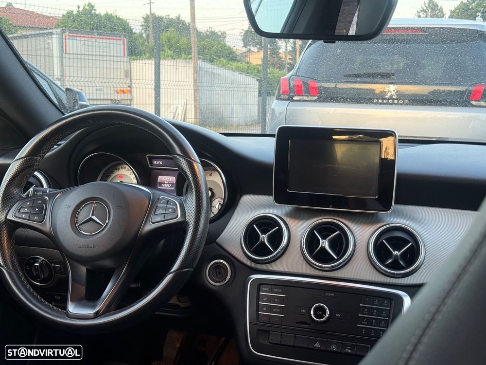 Mercedes-Benz CLA 180 d Shooting Brake Urban - 7