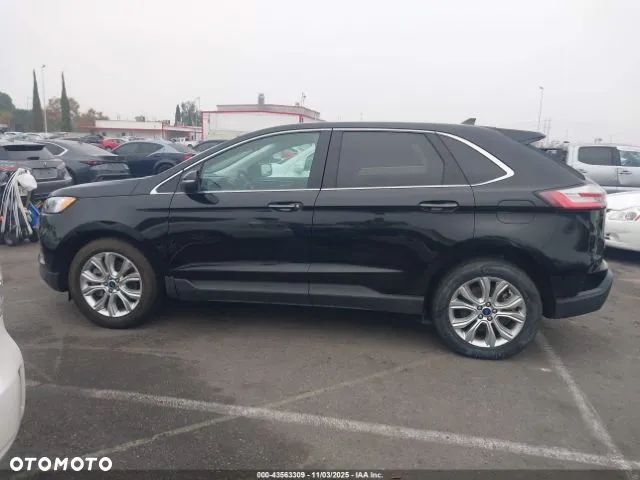 Ford Edge - 9