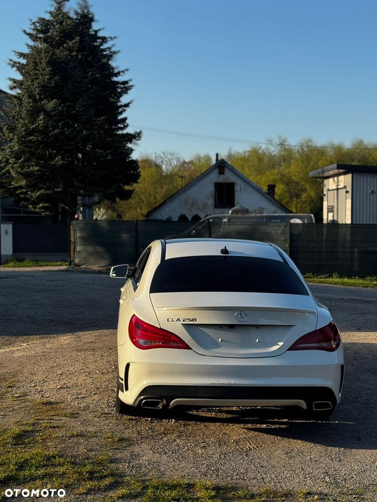 Mercedes-Benz CLA 250 7G-DCT UrbanStyle Edition - 8
