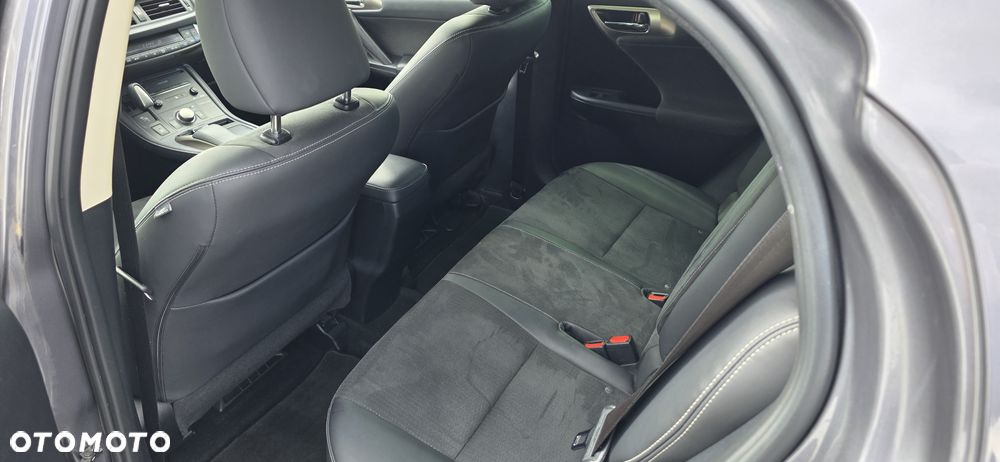 Lexus CT 200h Executive Line - 16