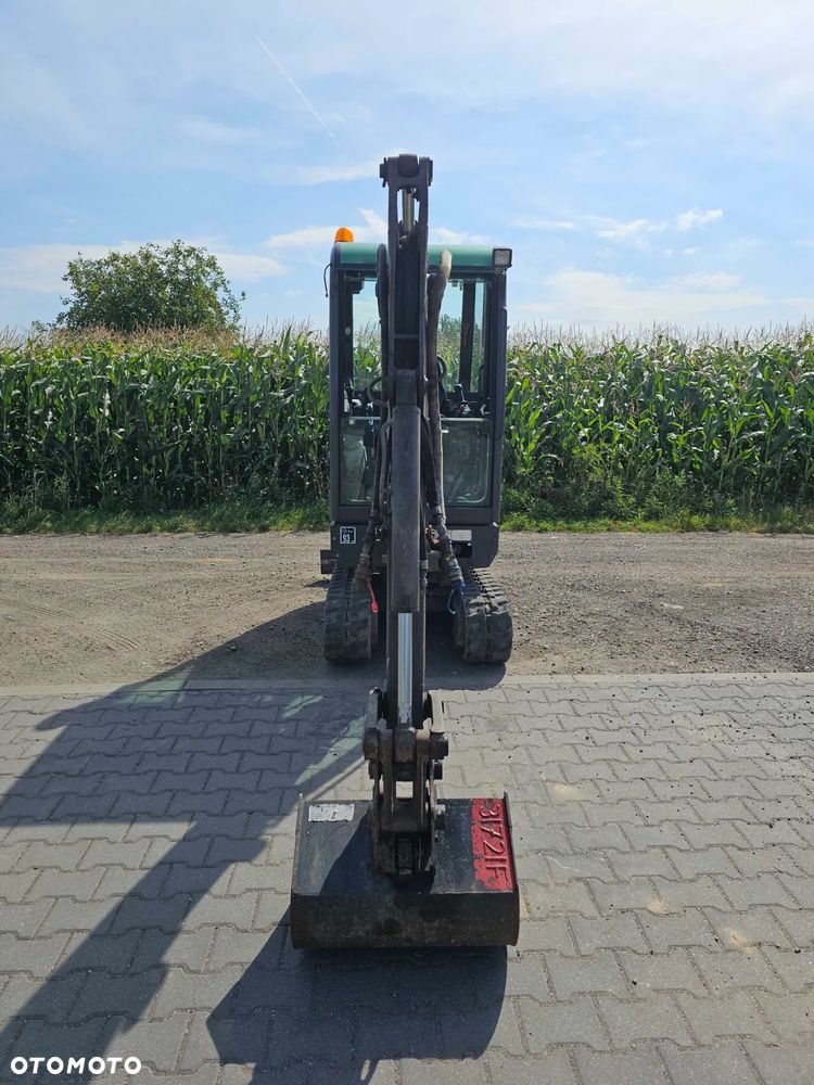 Volvo EC20D - 8