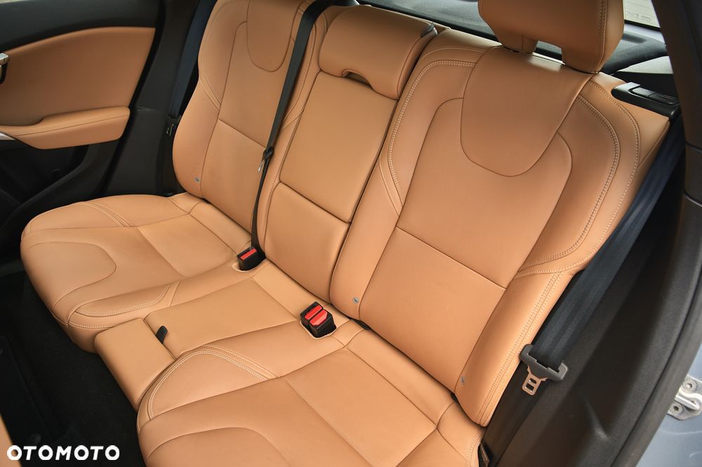 Volvo V40 D2 Geartronic Inscription - 28