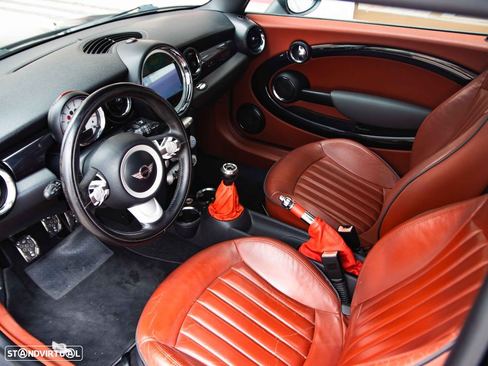 MINI 3 Portas Cooper D - 20