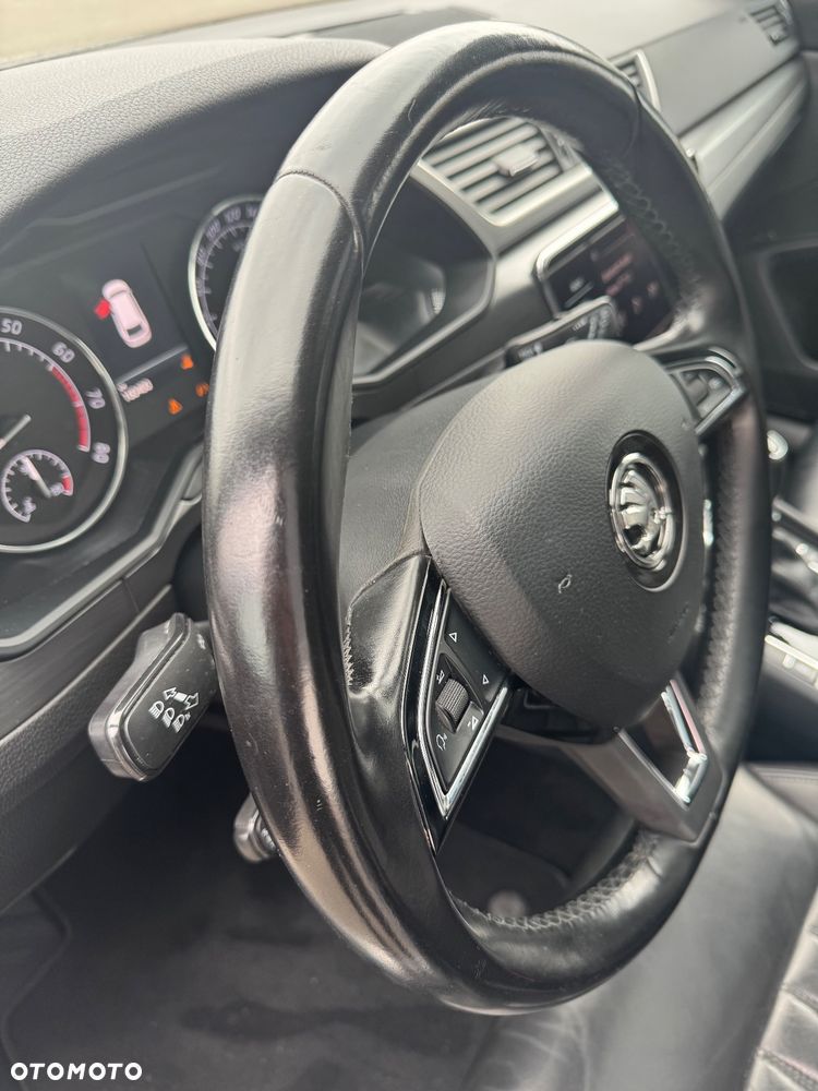 Skoda Superb 1.8 TSI DSG SportLine - 10