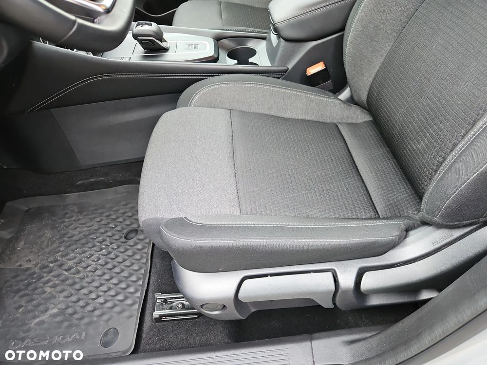 Nissan Qashqai 1.3 DIG-T MHEV N-Connecta Xtronic - 13