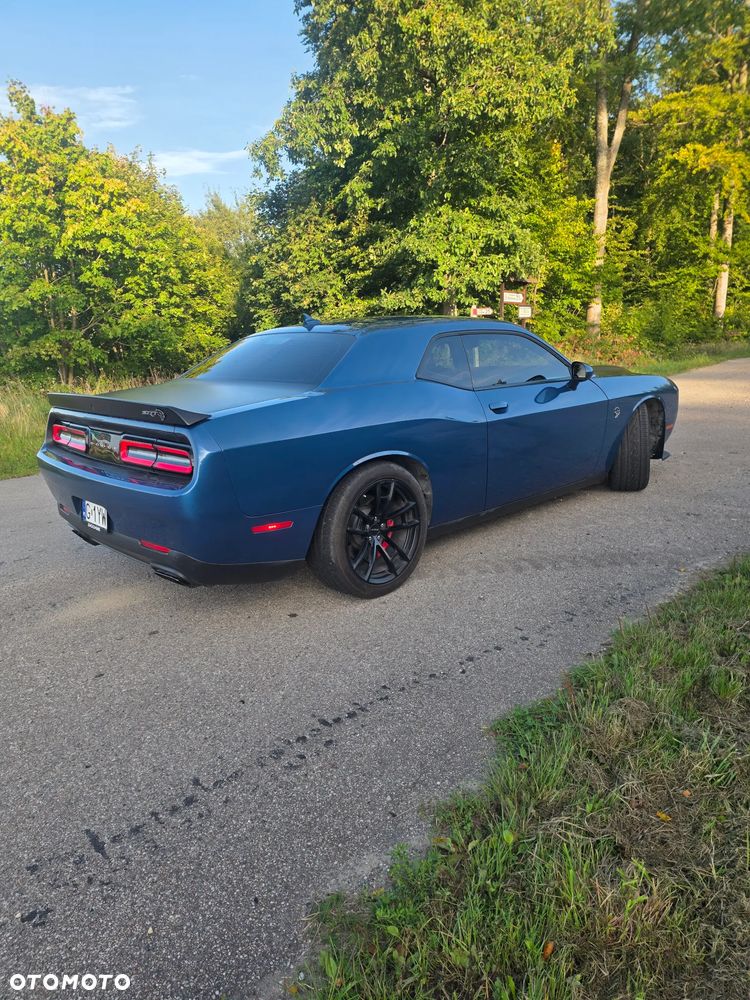 Dodge Challenger 6.2 Hellcat - 2
