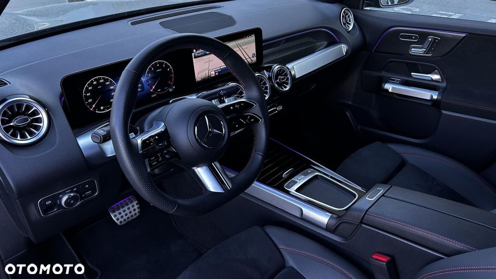 Mercedes-Benz GLB - 10