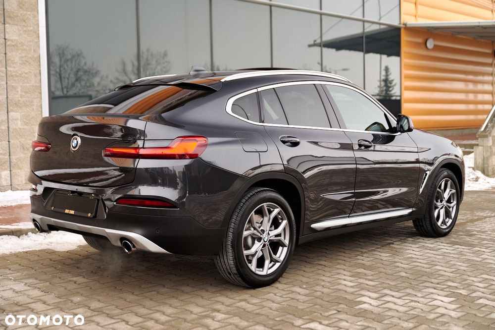 BMW X4 xDrive20i xLine sport - 13