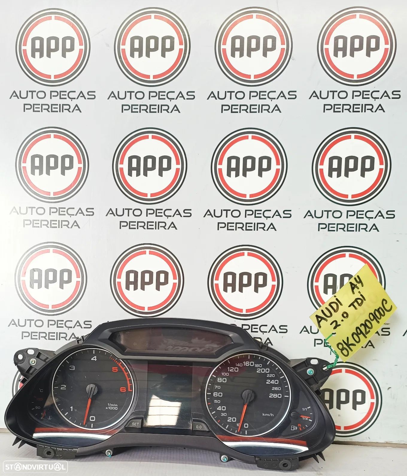 Quadrante Audi A4 B8 2.0 TDI referência 8K0920900C - 1