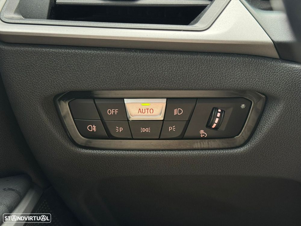 BMW 330 e Touring Corporate Edition Auto - 25