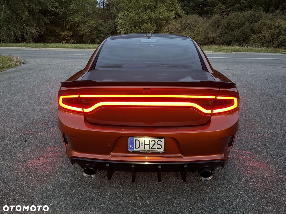 Dodge Charger 6.4 Scat Pack Widebody - 25