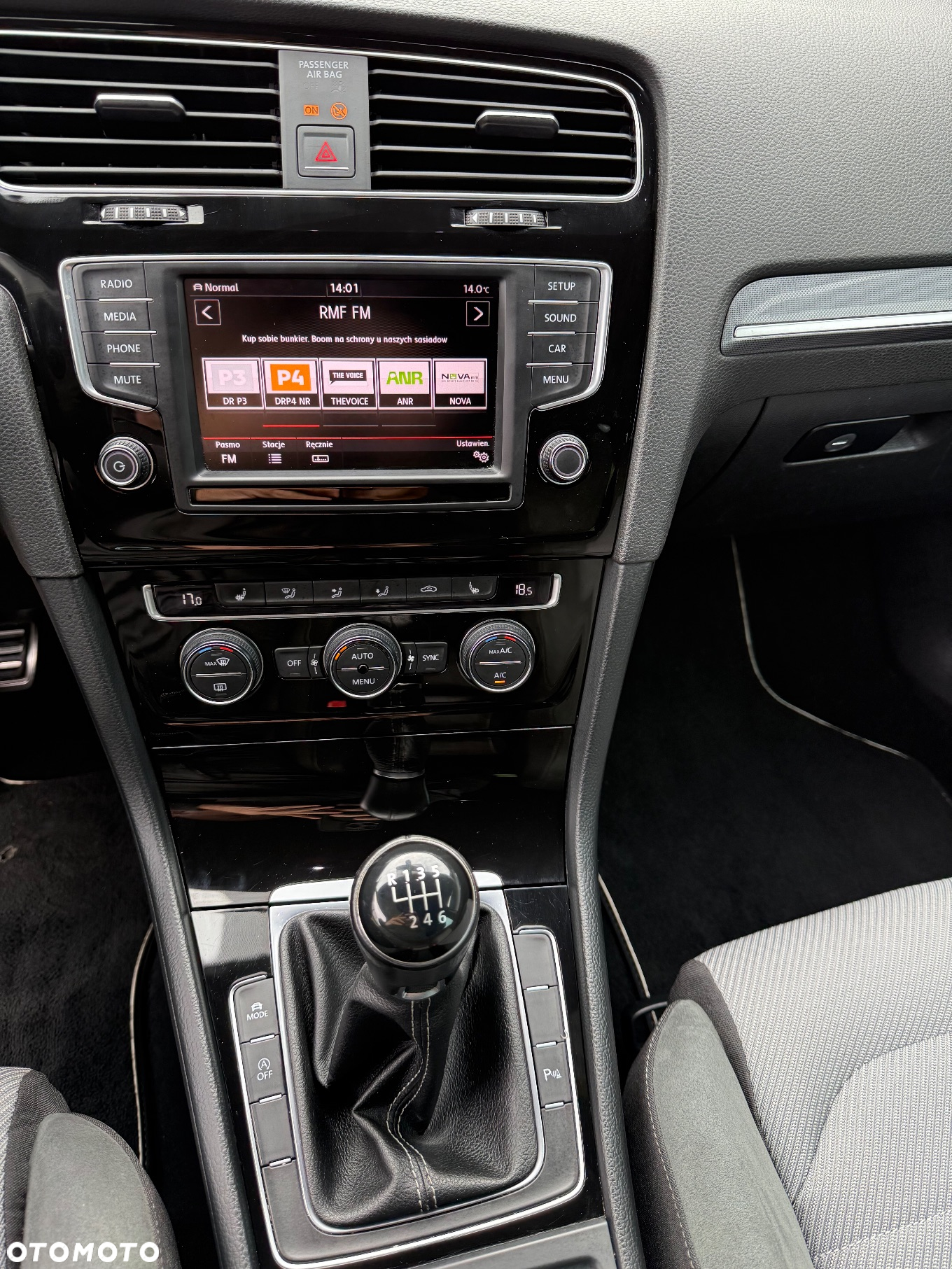 Volkswagen Golf - 17