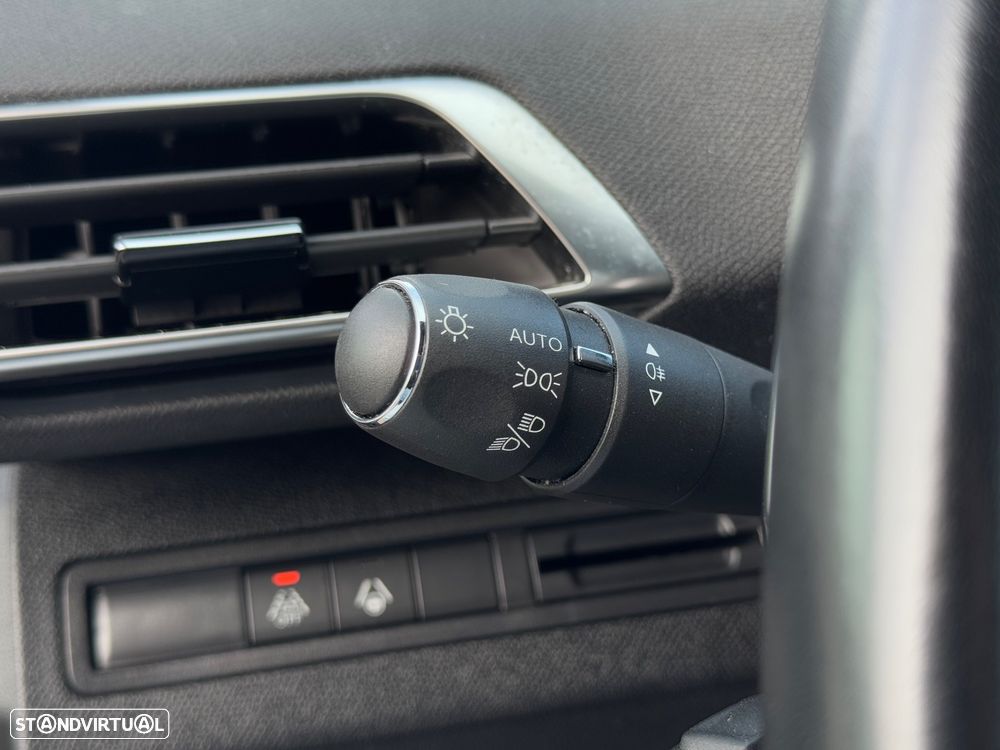 Peugeot 3008 1.2 PureTech GT Line EAT8 - 22