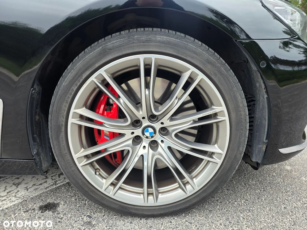 BMW Seria 7 740Li - 6
