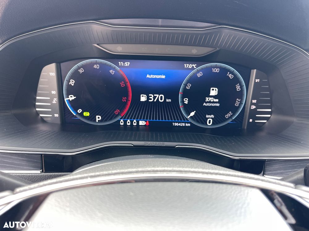 Skoda Superb 2.0 TDI DSG Premium Edition - 39