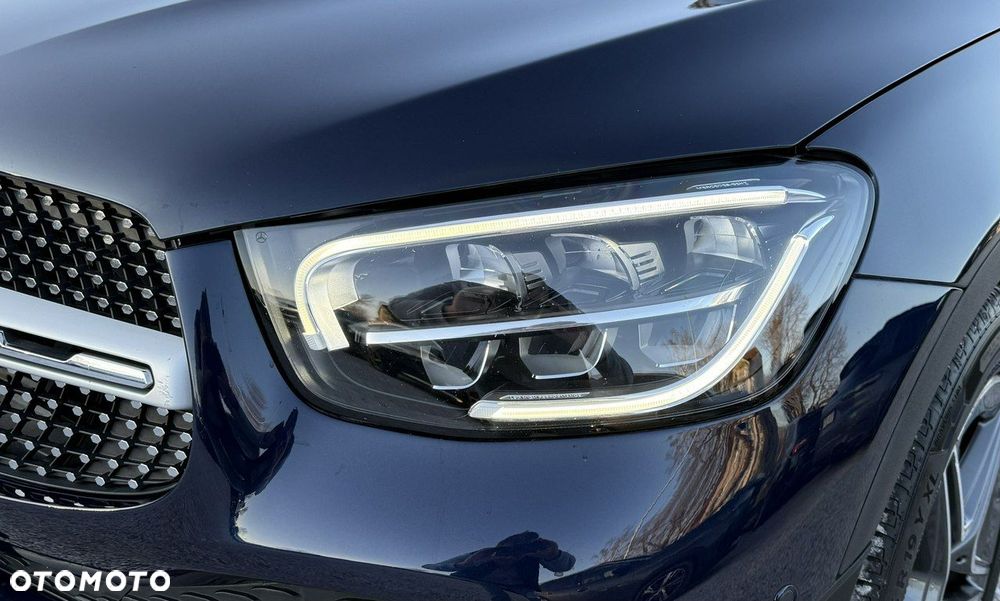 Mercedes-Benz GLC 300 d 4Matic 9G-TRONIC AMG Line - 14