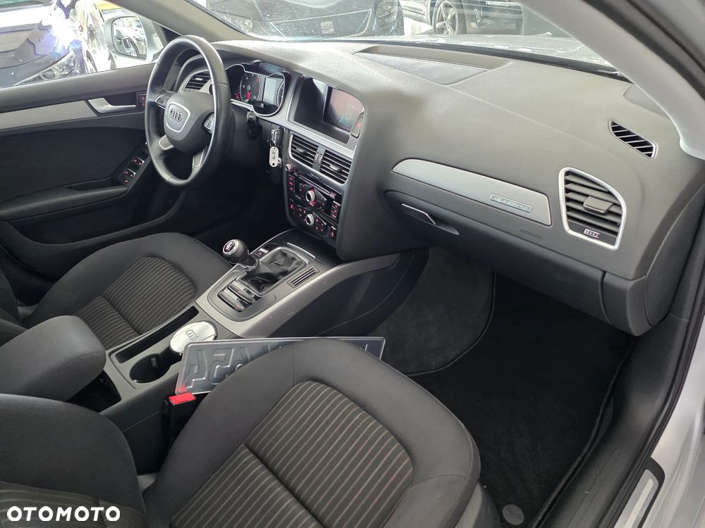 Audi A4 Avant - 9