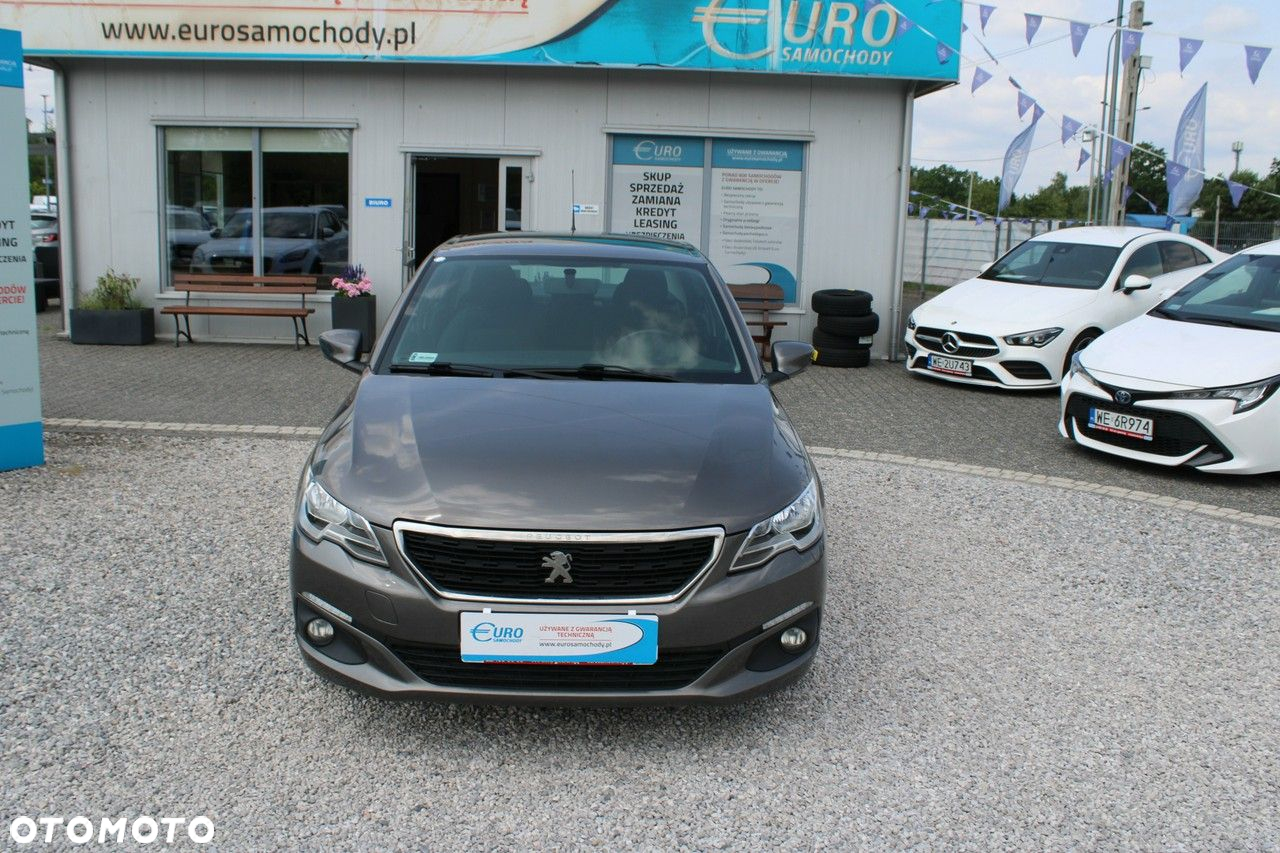 Peugeot 301 - 3