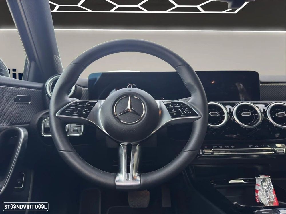 Mercedes-Benz A 250 e 8G-DCT Progressive Advanced - 11