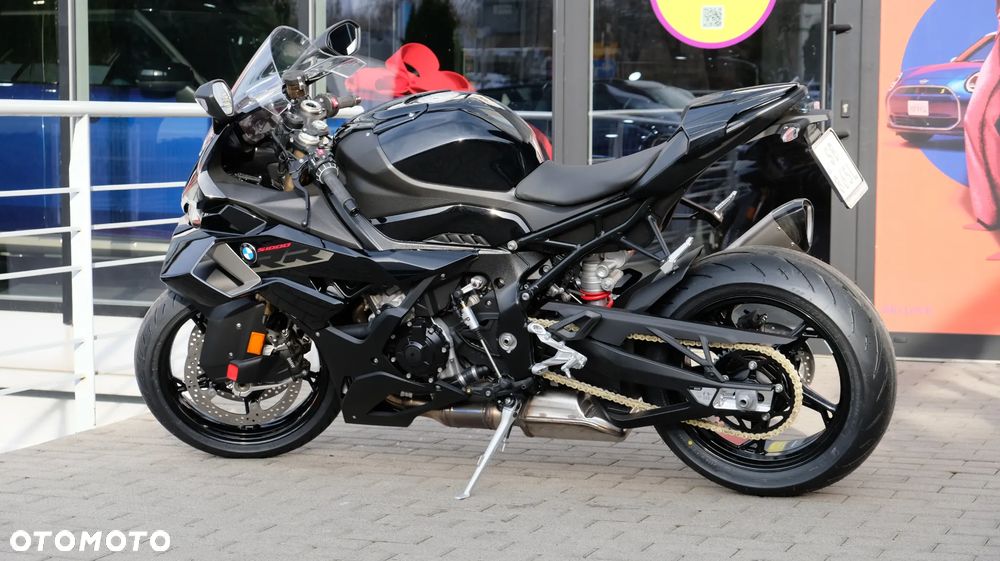 BMW S - 4