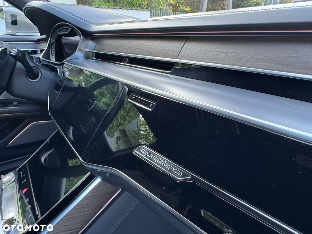 Audi A8 - 28
