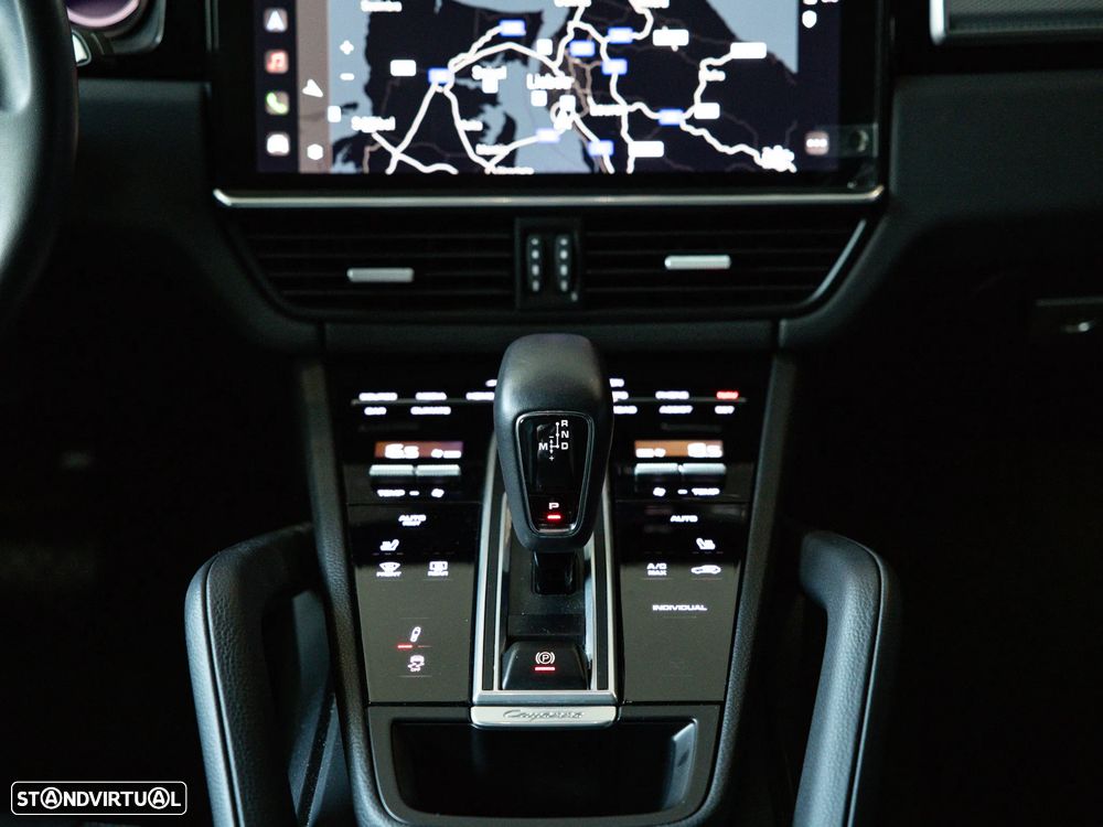 Porsche Cayenne E-Hybrid Platinum Edition - 39
