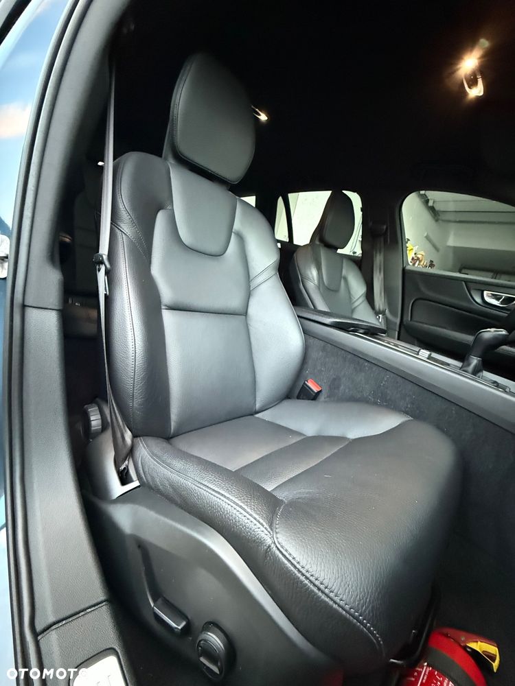 Volvo V60 D3 Momentum Pro - 19