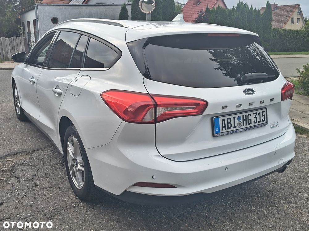 Ford Focus 1.5 EcoBlue Start-Stopp-System COOL&CONNECT - 14